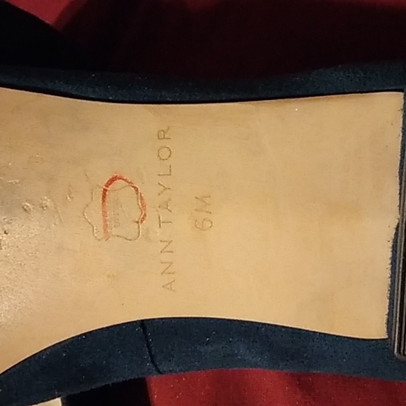 Ann Taylor flats - Picture 2 of 3